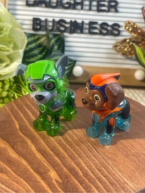 Paw Patrol True Metal Mighty Pups Super Paws Rocky & Zuma Figures Lot